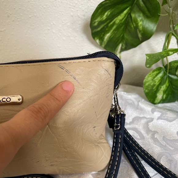 Stone & Co. Beige and Navy Elegant Crossbody Bag Regulable - Picture 5 of 16
